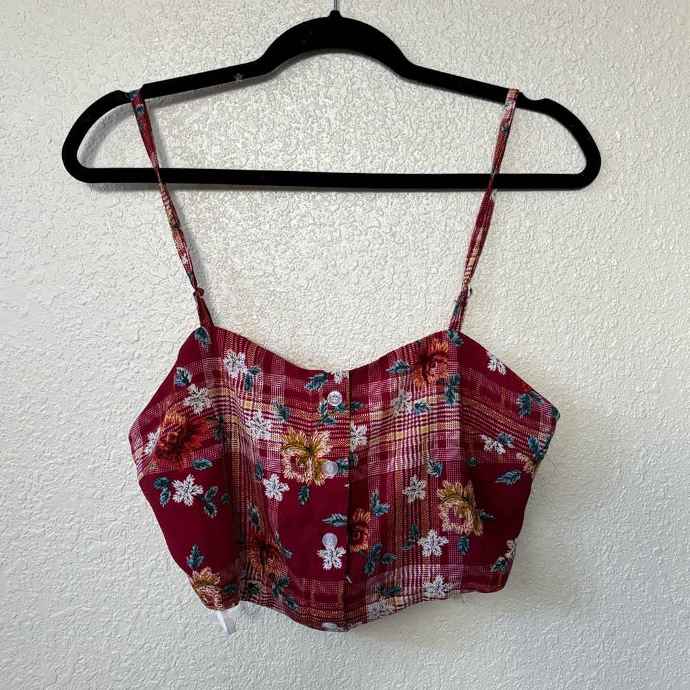 OHS Clothing Red Floral Print Cropped Blouse with a Tie Back Large